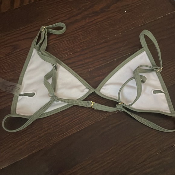 Size small green bikini top - Picture 2 of 2